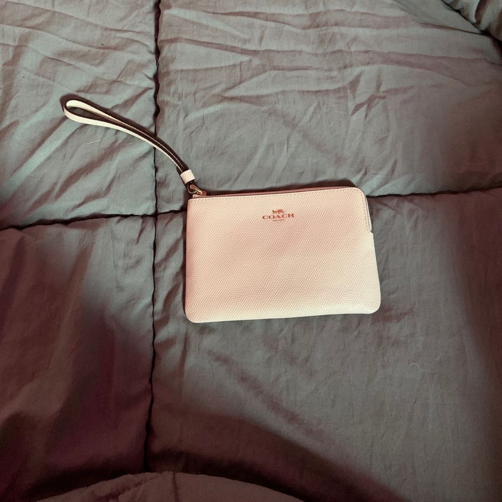 coach wallet/ clutch